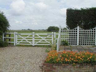 Access to paddock