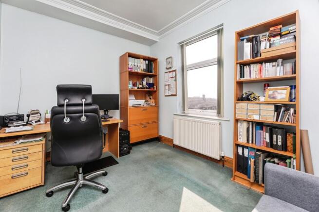 3 bed Semi-Detached for sale Image 12