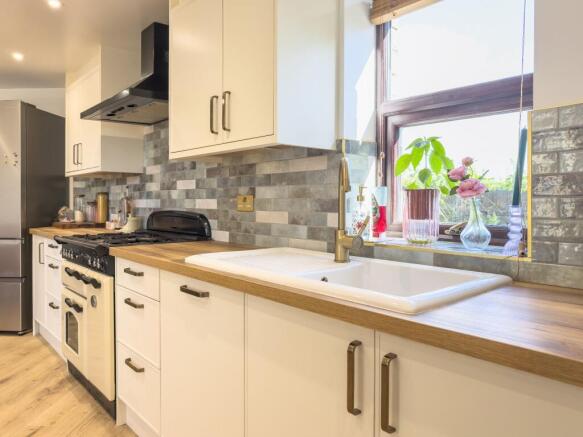 2 bed End of Terrace for sale Image 6