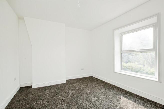 2 bed Terraced for sale Image 12