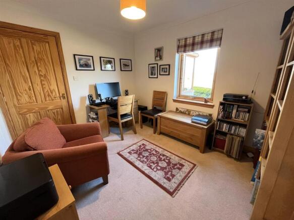 BEDROOM 4/STUDY