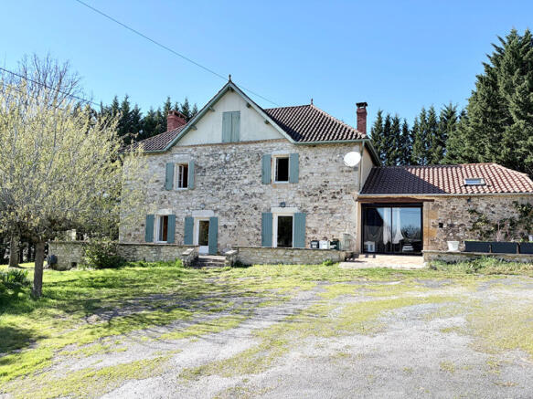 Photo 1