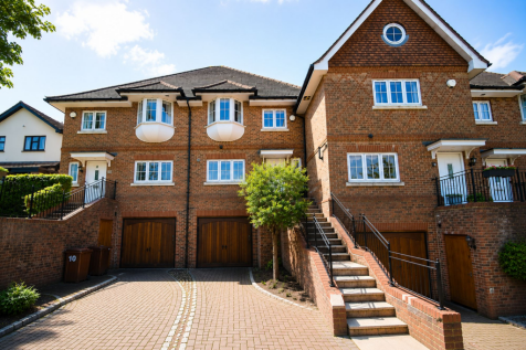 Grosvenor Road, Epsom, KT18