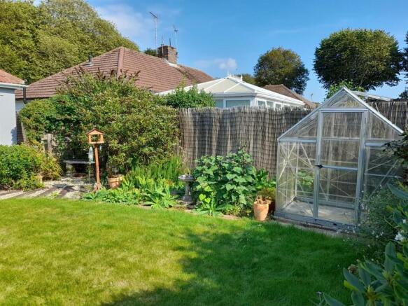 Rear garden 1.jpg
