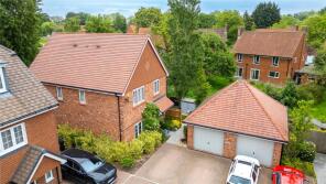 17, Lance Way, Reading RG2 9YY