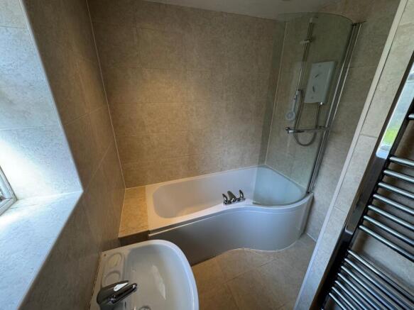 3 bed Terraced for sale Image 10