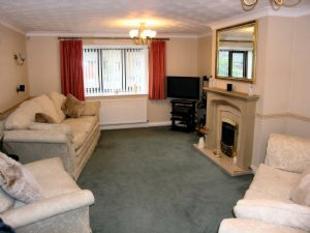 Wicks Gardens Lounge