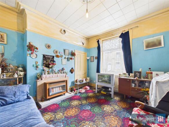 4 bed Terraced for sale Image 2