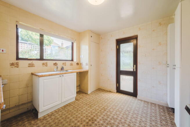 43 Miltons Way, Royal Wootton Bassett, Swindon, SN4 7DE photo 4