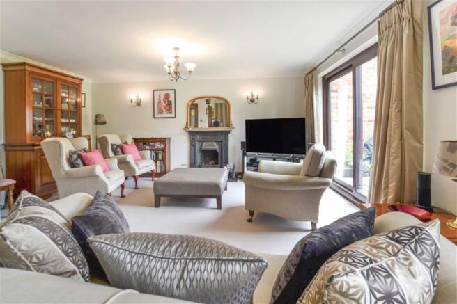 SITTING ROOM
