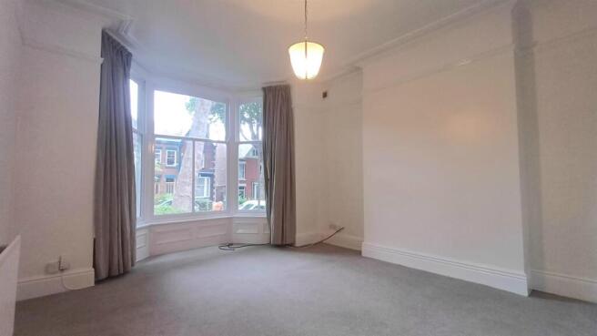 1 bed Apartment to rent Image 5