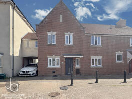 29, Hutchinson Close, Colchester CO5 0HE
