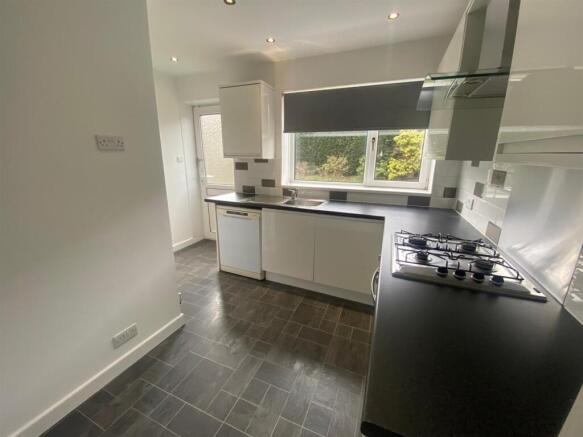 KITCHEN 1.jpg