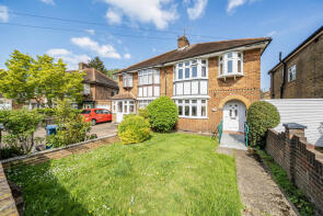 62, Methuen Road, Edgware HA8 6EZ