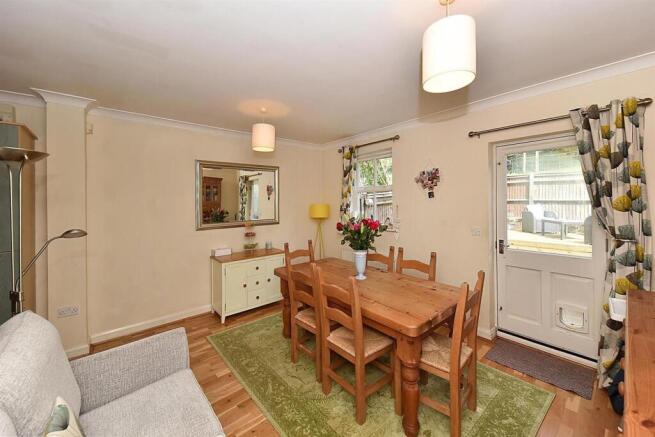 DINING/LIVING AREA