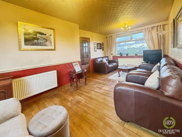 Cowley Crescent, Padiham, BB12 photo 4