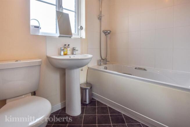 Bathroom.jpg