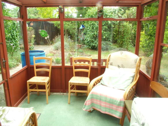 Photo 10