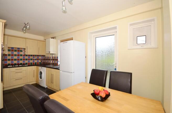 Kitchen/Dining Area
