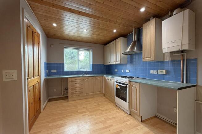 3 bed Semi-Detached for sale Image 4