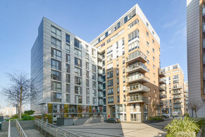 81 Beacon Point(1...