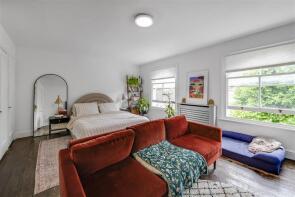 Lower Ground Floor Flat, 7, Cornwall Crescent, London W11 1PH