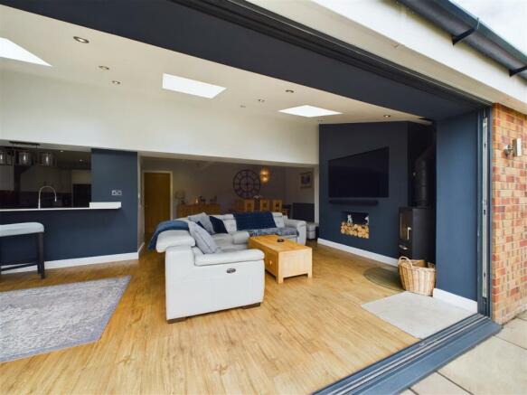OPEN PLAN LIVING/ DINER WITH BI-FOLD DOORS