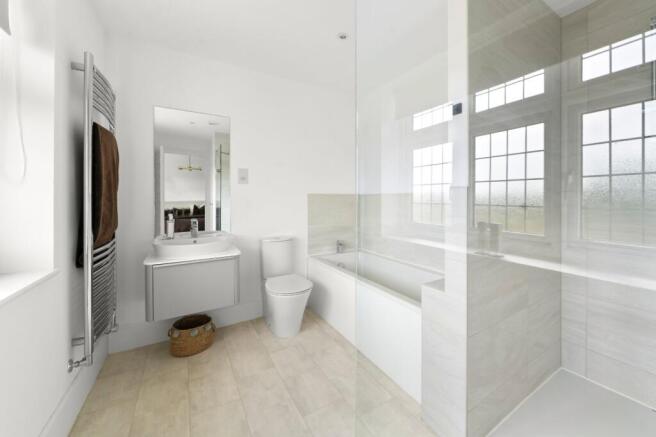 3 bed Detached for sale Image 7