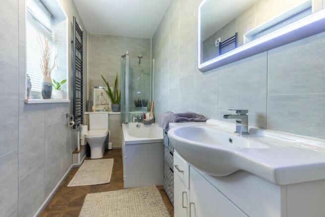 Ensuite