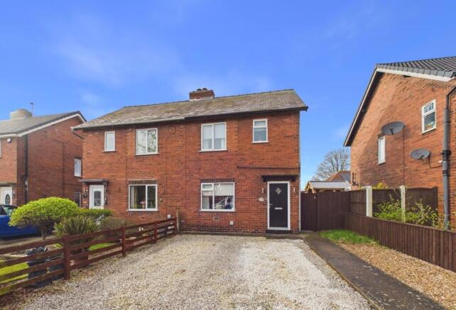 3 bed Semi-Detached for sale in selby
