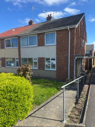 Charming semi-detached home with bright garden...