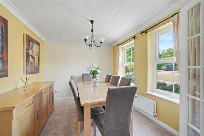 4 bed Detached for sale Image 4