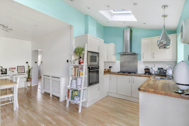 Kitchen/Dining