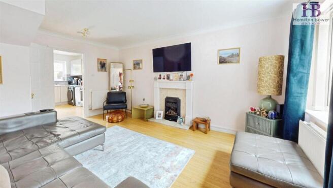 2 bed Semi-Detached for sale Image 4