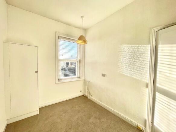 2 bed Terraced for sale Image 10
