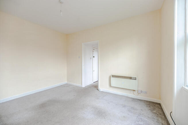 1 bed Apartment for sale Image 6