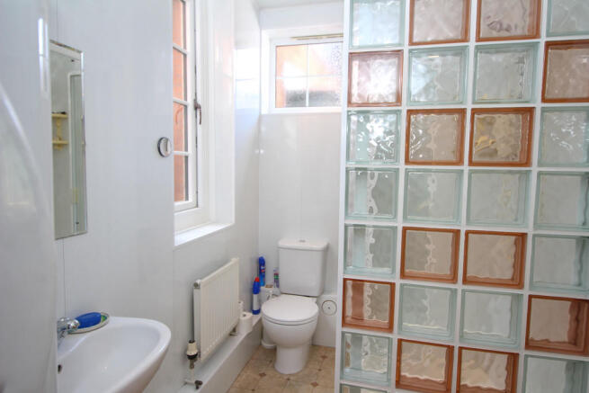 Cloak room