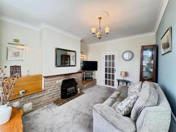 474e2671--4D77-BD65-2822F22D5E35-49687-00001FDAC72