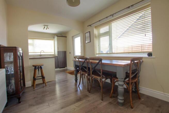 4 bed Semi-Detached Bungalow for sale Image 6
