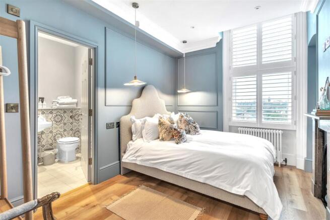 2 bed Apartment for sale Image 8