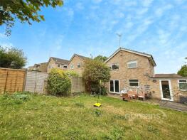 9, Radstock Lane, Reading RG6 5RX