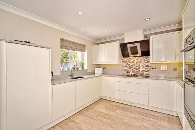 Kitchen02