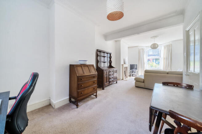 1323811-2-686f85d...