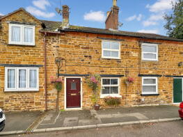 8 Rose Cottage, The Green, Hardingstone, Northampton NN4 7BU