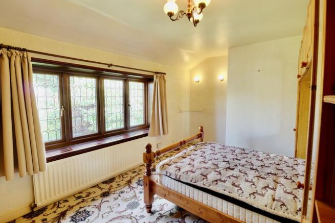 4 bed Barn Conversion for sale Image 12