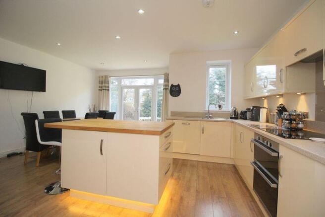 kitchen / Dini...