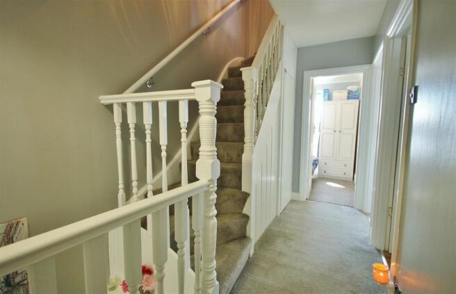 FIRST FLOOR LANDING