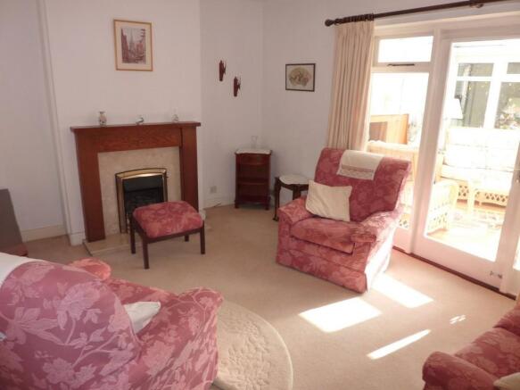 'Light' Lounge