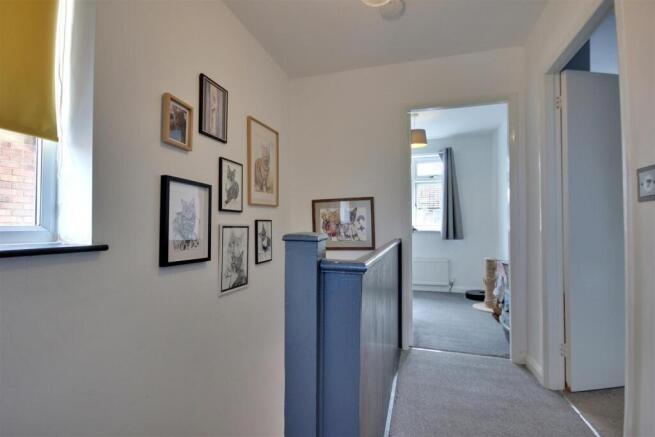 3 bed Semi-Detached for sale Image 7