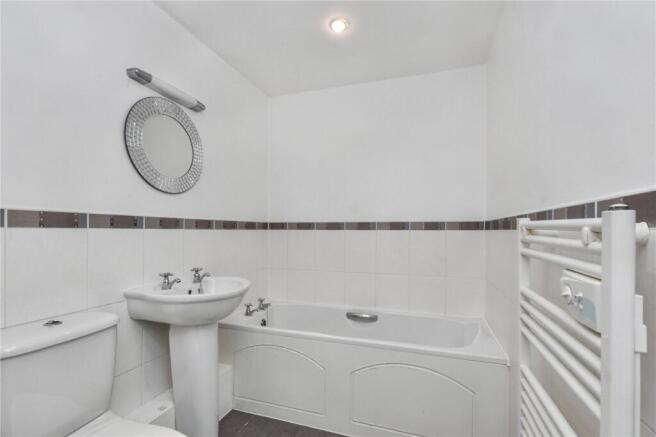 2 bed Apartment for sale Image 8